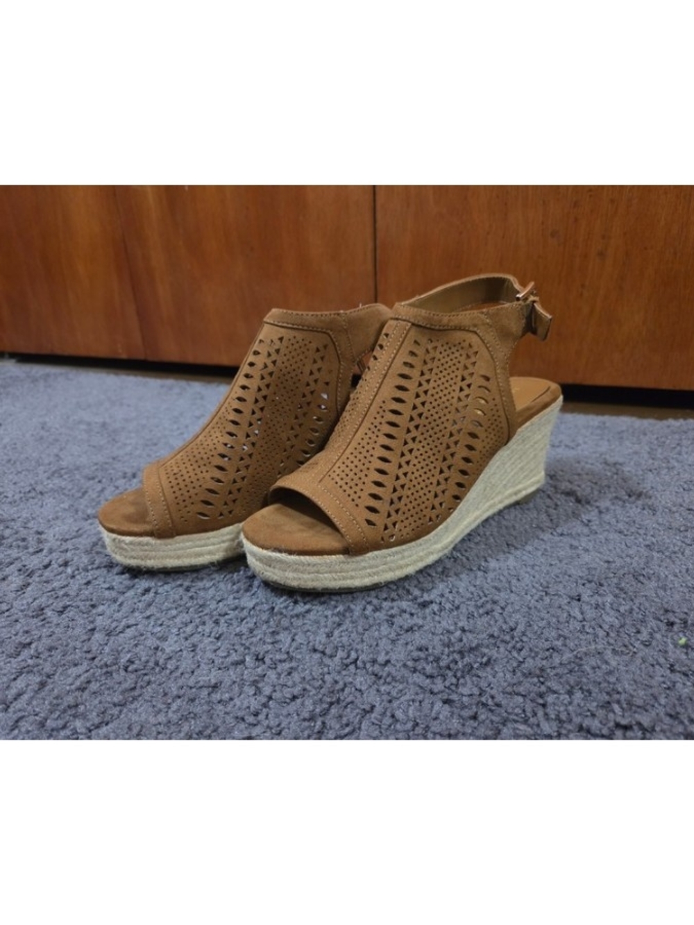 Liz Claiborne Tan Laser-Cut Espadrille Wedge Sandals